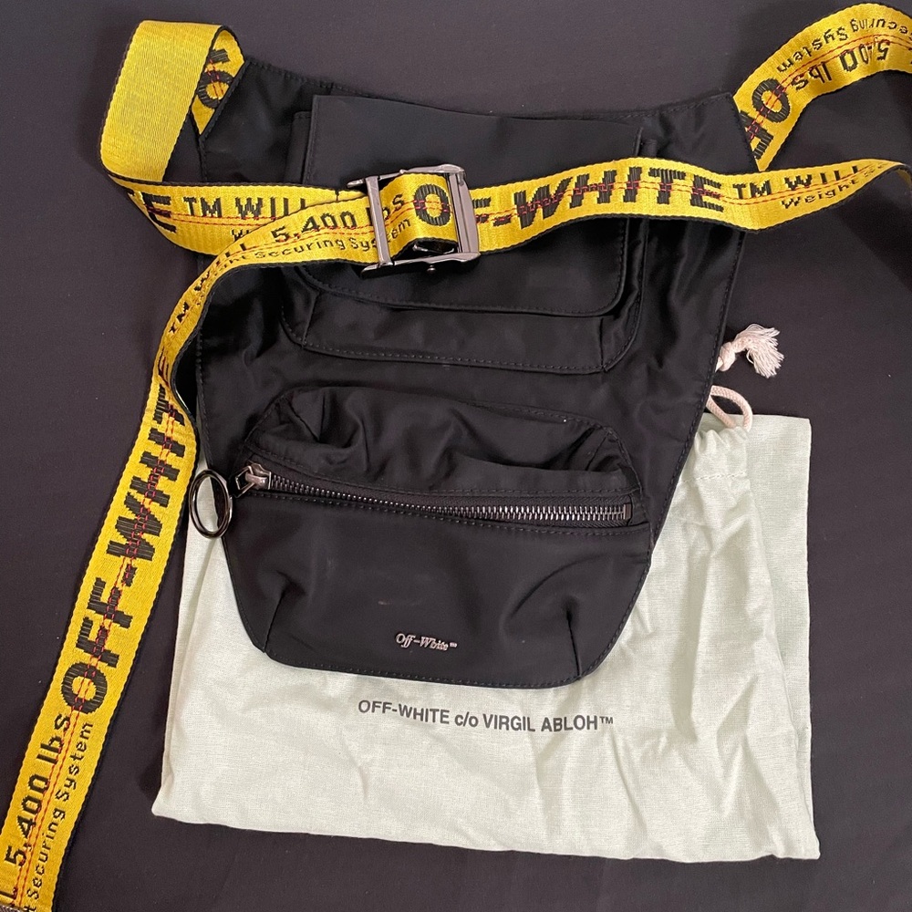 OFF-WHITE c/o Virgil Abloh Nylon Body Bag